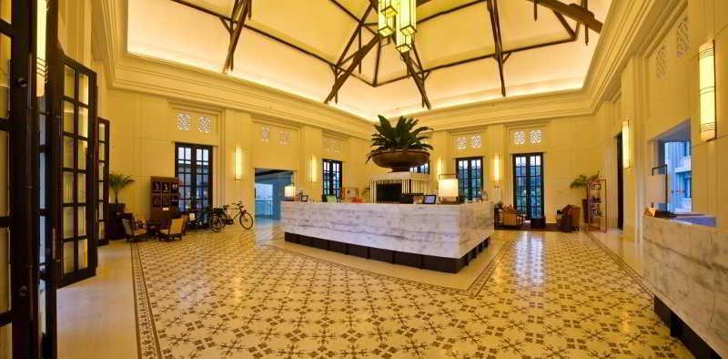 Harris Hotel & Conventions Malang Exterior foto