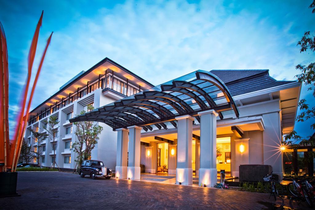 Harris Hotel & Conventions Malang Exterior foto